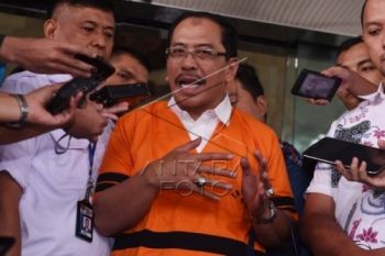 KPK Tahan Mantan Wali Kota Makassar
