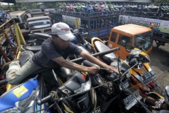 Ratusan Sepeda Motor Pemudik Tiba di Solo,  Pengambilan Diperketat