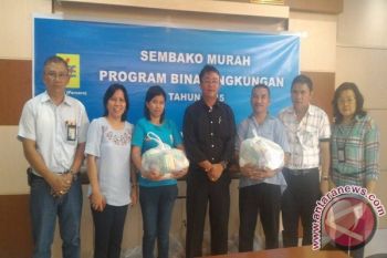 PLN Suluttenggo berikan bantuan sembako hadapi Lebaran
