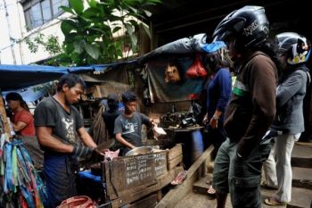 Omzet jasa potong ayam capai Rp500.000