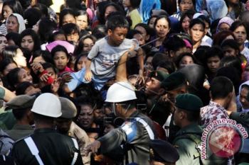 Jusuf Kalla terima tamu Lebaran di Makassar 