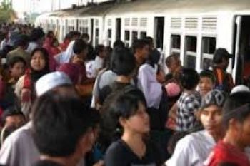 KAI Purwokerto Perpanjang Operasional Tiga Kereta Tambahan