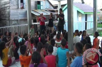 "Sanggar Belajar Gembira" untuk anak kurang mampu 