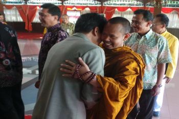 Tokoh Lintas Agama Ikuti Halal Bi Halal di Pendopo Kudus