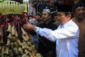 Kirab Seribu Ketupat Warnai "Syawalan" di Kudus