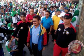 Gubernur Sulsel lepas jalan sehat HUT Pangkep 