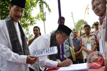 Bakal Calon Pasangan Kepala Daerah Solok Selatan Periksa Kesehatan