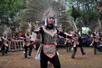 Festival Lima Gunung Beri Inspirasi Persaudaraan