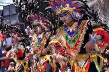 800 Seniman Pentas di Festifal Lima Gunung