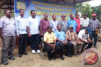 Komisi IV DPRP dialog dengan masyarakat adat