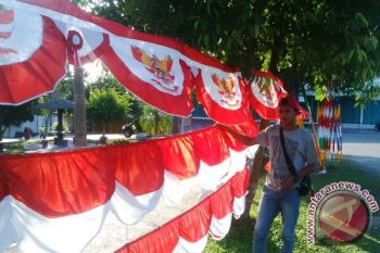 Penjual Bendera Merah Putih Bermunculan di Pangkalan Bun