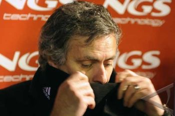Mourinho dan Wenger Tetap Tak Mau Akur