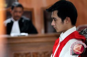 Polisi Ringkus Artis Eza Gionino Terkait Narkoba
