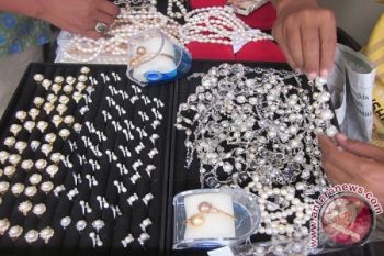 Perhiasan Mutiara 
