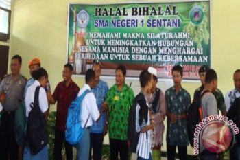  SMAN 1 Sentani gelar halal bihalal