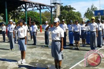 Yonif 753/AVT latih paskibraka Nabire