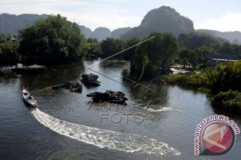 WISATA KARST RAMMANG-RAMMANG