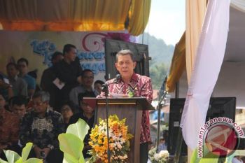 Sarundajang : Festival Bunga Tomohon Dorong Pariwisata Sulut 