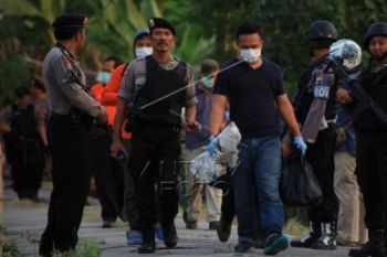 Densus Geledah Tempat Kos Terduga Teroris di Karanganyar 