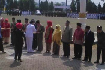 14 Tokoh Lampung terima penghargaan