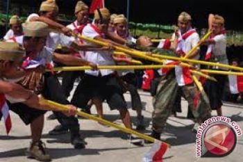 Drama Perlawanan Rakyat Sulteng Disambut Keluarga Pejuang 