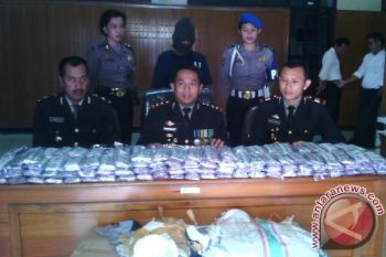 Pengiriman Puluhan Ribu Zenith Lewat Bandara Dibongkar