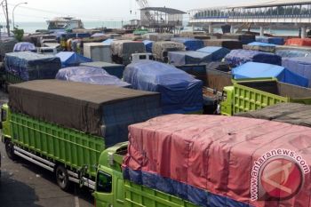 Jalur Pantura Jateng Didominasi Truk