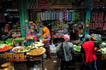 Harga Kebutuhan Pokok Berfluktuasi