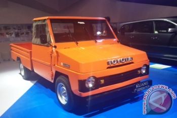 Kijang "Buaya" Hadir di Booth Toyota GIIAS