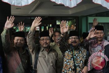 Lambai Tangan untuk JCH