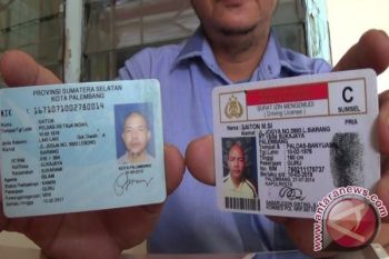 Seorang warga Palembang bernama "Saiton" 