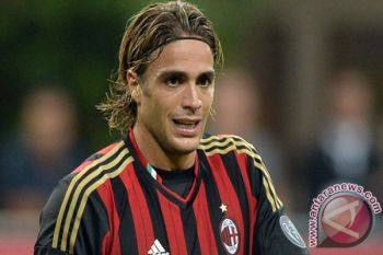 Lazio pinjam Alessandro Matri dari AC Milan