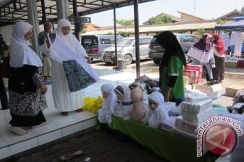 Lihat Perlengkapan Haji 