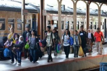 Asik, 19 KA Lintas Selatan Sediakan Tarif Promo