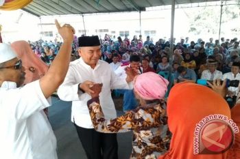 Calon Bupati janjikan tambah pasokan air bersih