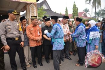 Wabup Barito Utara Lepas 105 Calon Haji
