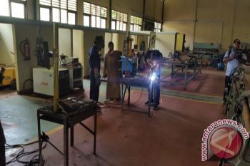 Pemprov Papua komitmen bentuk tenaga kerja terdidik