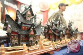 Kemndikbud gelar Lomba Cipta Cenderamata Nusantara 2015
