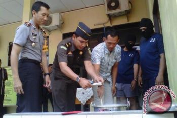 Polres Kotawaringin Musnahkan Sabu Senilai Rp14 Juta