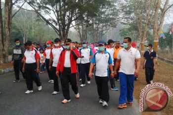 Jalan Sehat Hari Perhubungan Tetap Berlangsung, Meski Kabut Asap