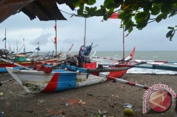 Hasil Tangkapan Nelayan di Padang Turun Akibat Kabut Asap