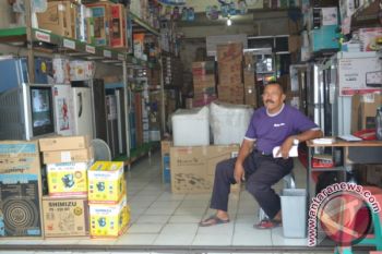 Penjualan Barang  Elektronik di Padang Menurun