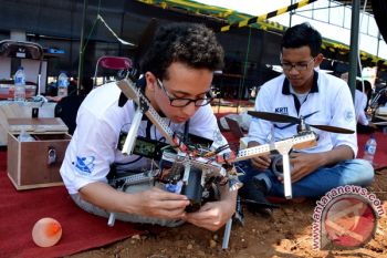 213 peserta ikuti kontes robot terbang 