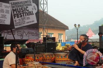 SIMFes 2015, Musisi Rumania Mainkan Musik Pemanggil Hujan
