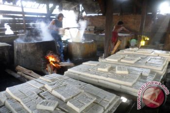 Keuntungan Perajin Tahu Bojonegoro Berkurang 20 Persen