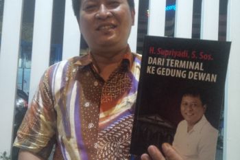 Supriyadi, Dari Terminal ke Gedung Dewan