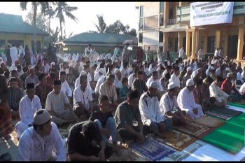 Jamaah Muhammadiyah Sholat Id Di Kampus UMK