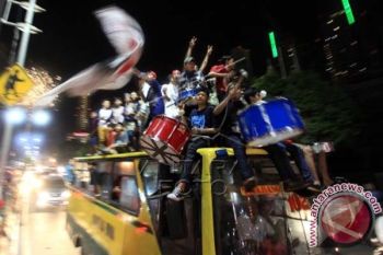 Arak-arakan kendaraan warnai malam takbiran di Mamuju 