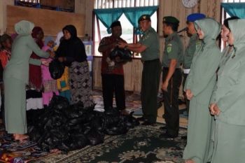 Korem 171/PVT beri bantuan sosial di tiga panti asuhan   