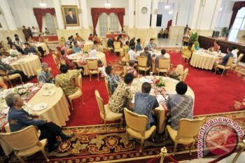 Presiden Minta Pedagang dan Pengusaha tidak Mempermainkan Harga
